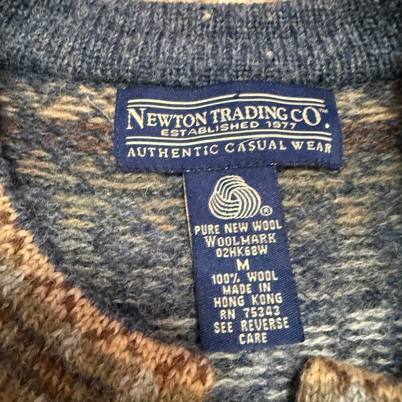 Vintage 90s Newton Trading Co 100% Wool Nordic Fair Isle Cardigan Sweater M - Picture 3 of 6